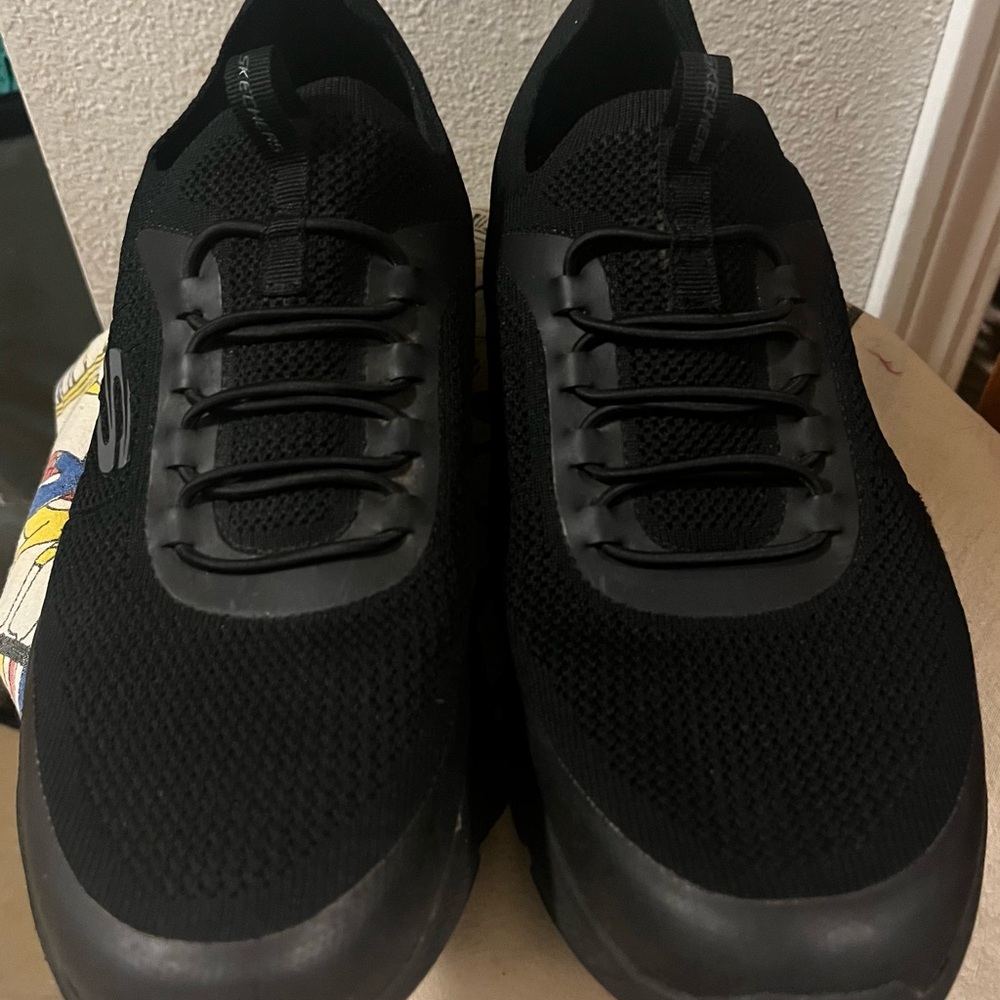 Skechers Men's Black Athletic Sneakers
